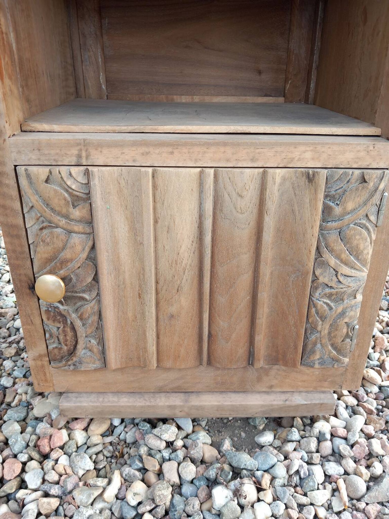 Small piece of furniture/bedside table in old wood and pink marble