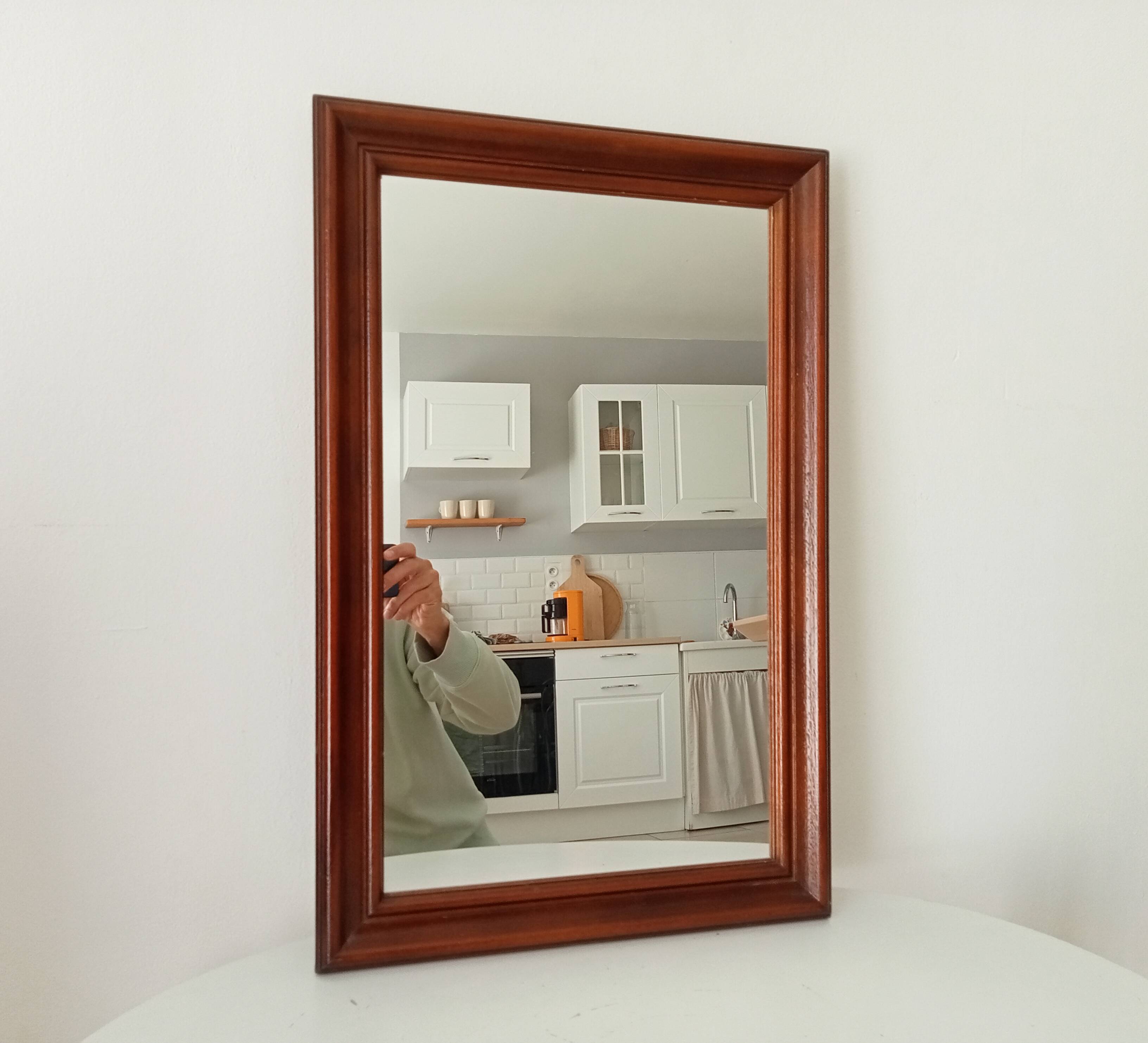 Vintage rectangular mirror from the 70s/80s.