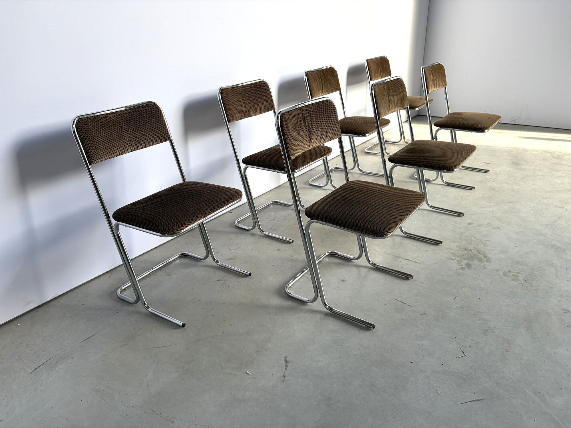 Vintage tubular chrome dining chairs, 1960s