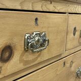 English chest of drawers in nineteenth century fir
