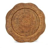 Set of 8 large glasses on wicker tray