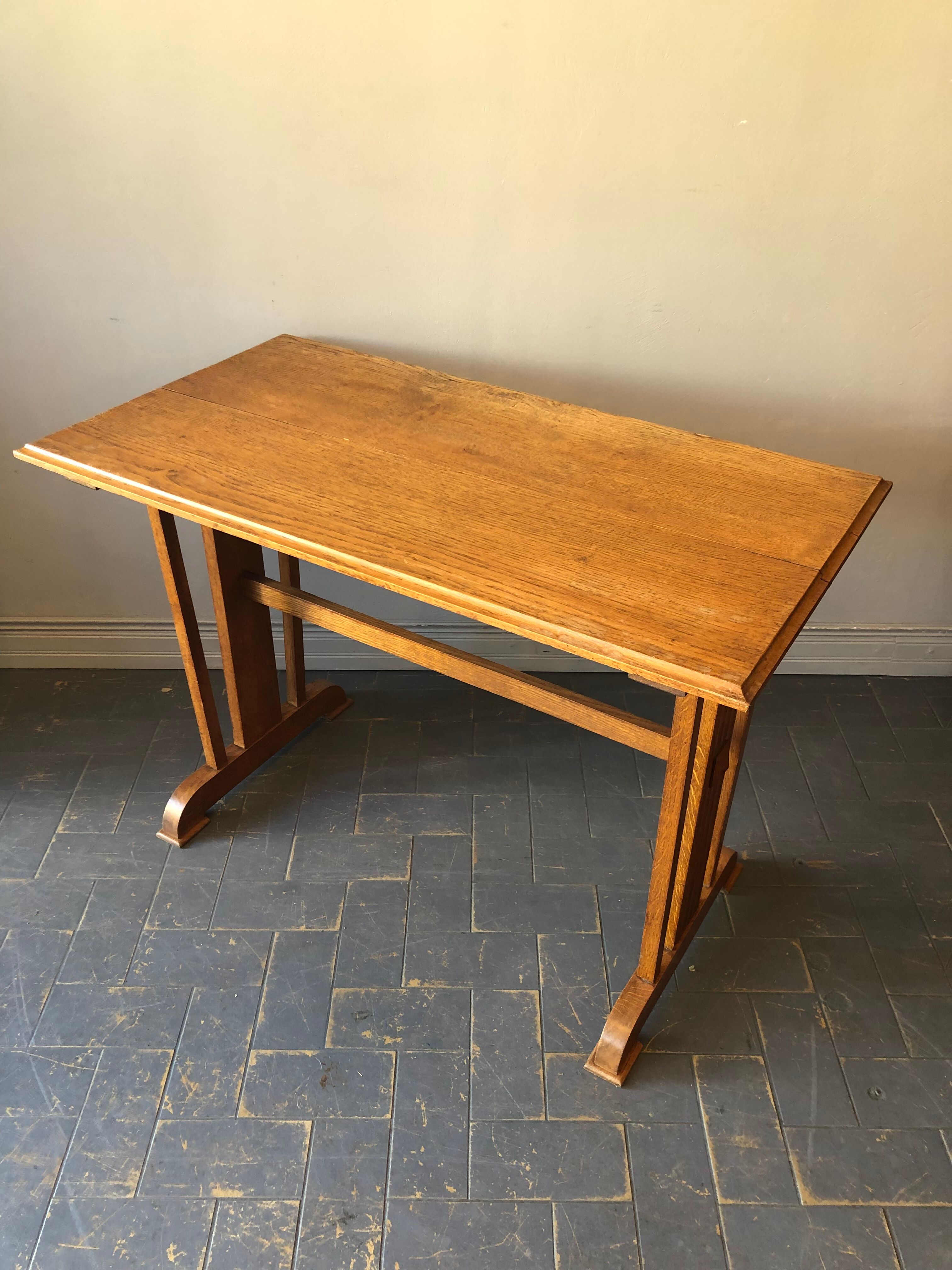 Vintage bistro table 100cm