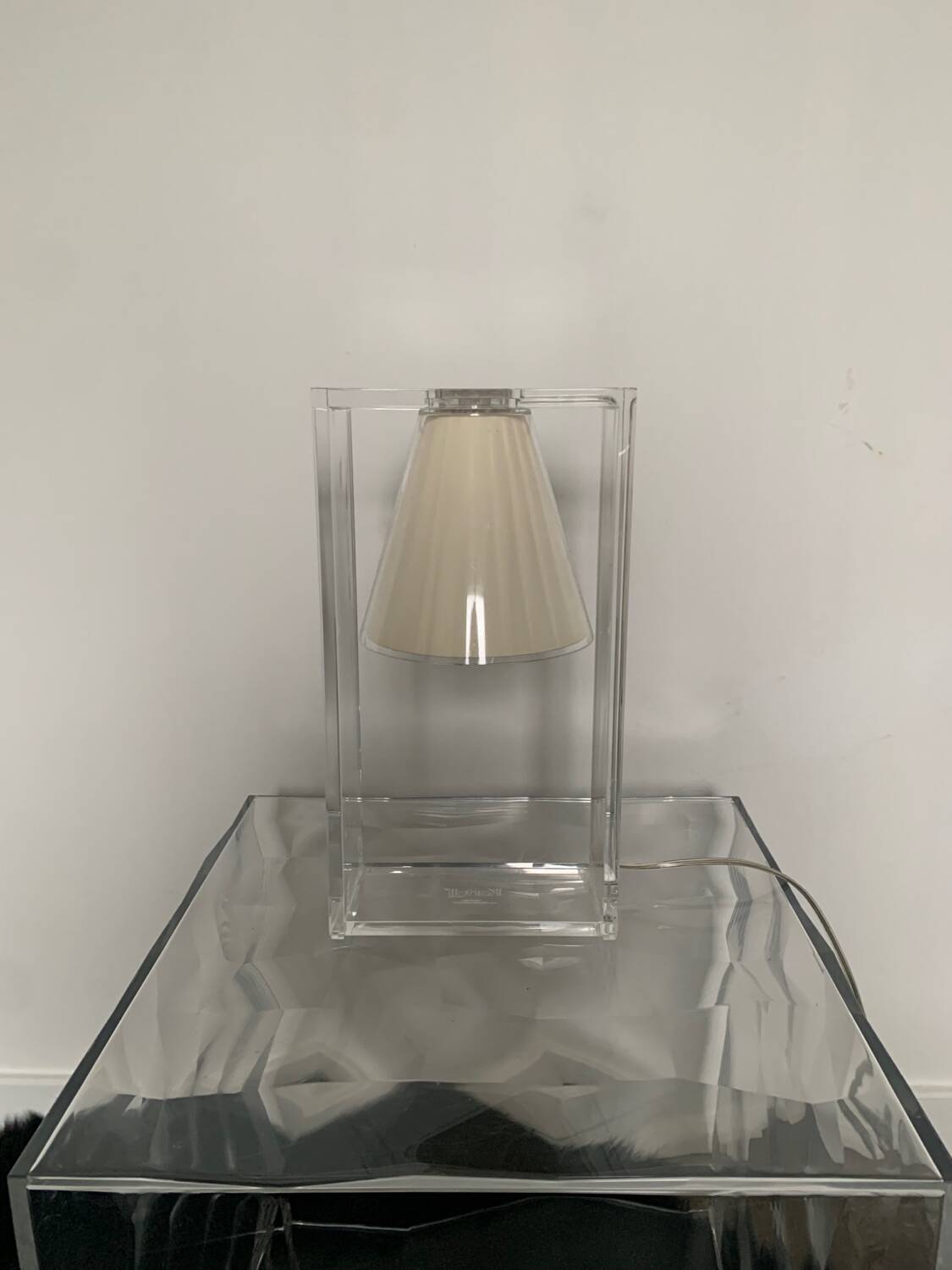Light air karetll table lamp