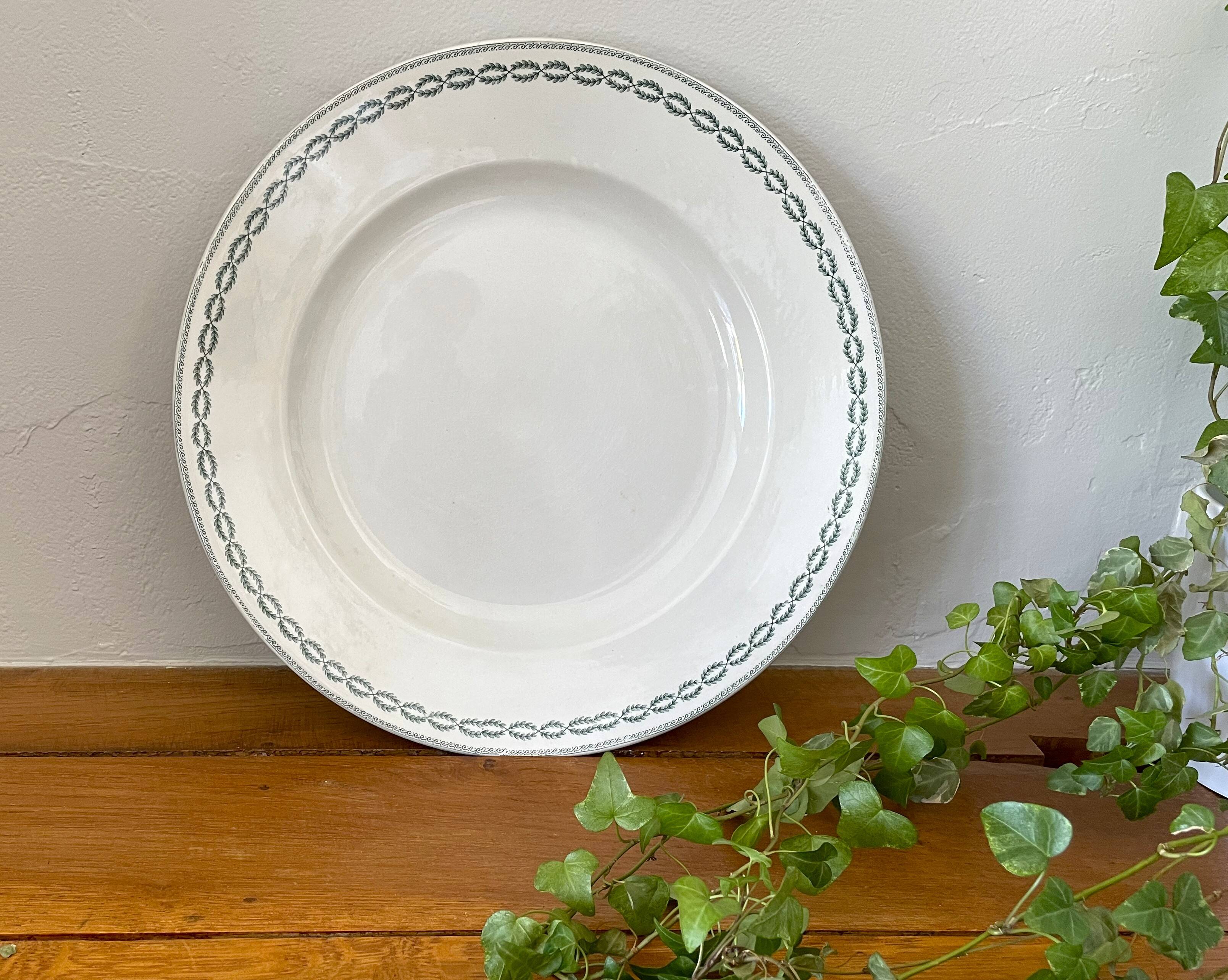 Antique serving platter in Sarreguemines earthenware.