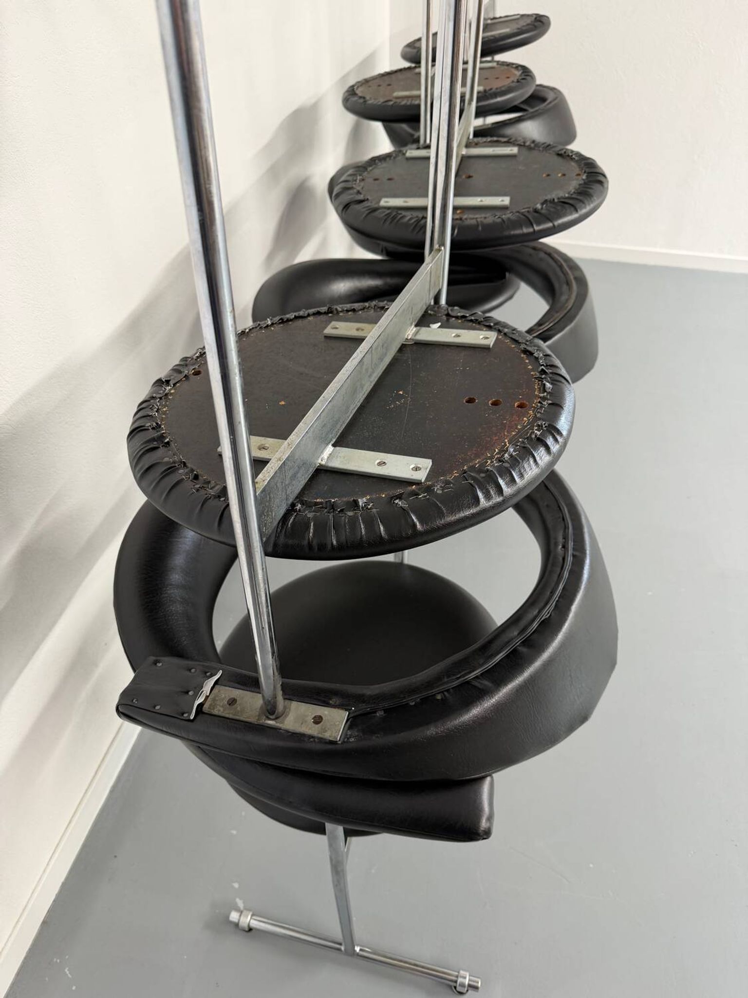 8 Airport Chairs Model 037 designed by Hans Kaufeld / Geoffrey Harcourt