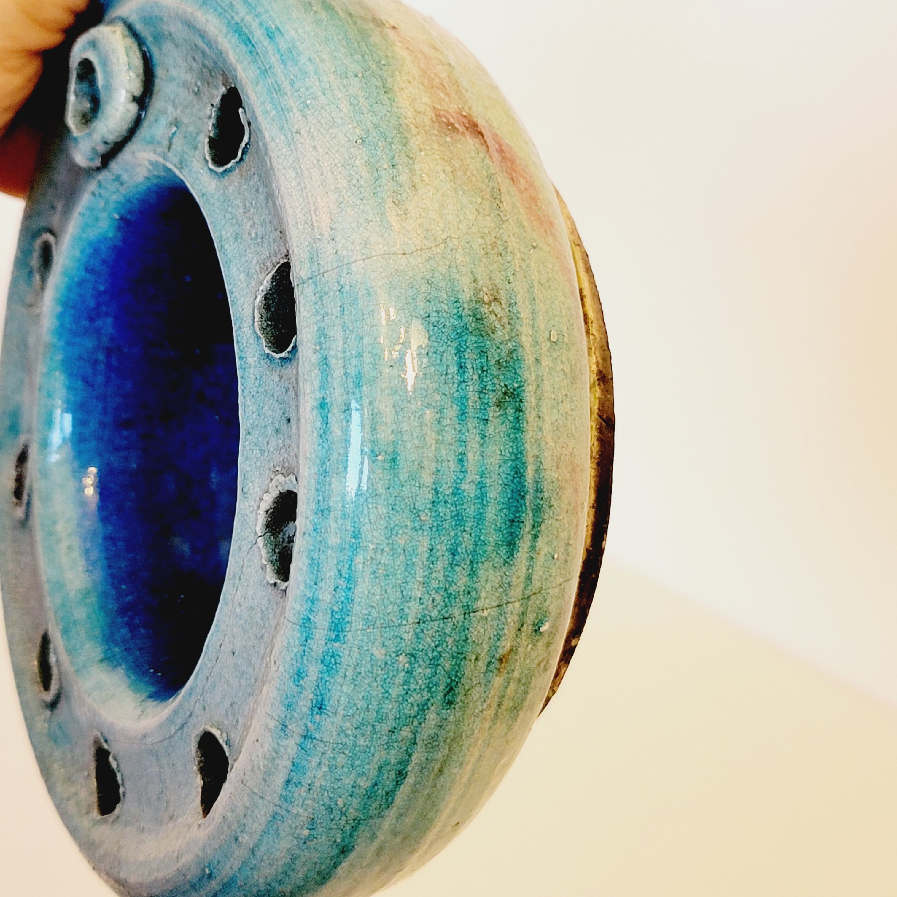 Pique flowers or pikes blue ceramic candles