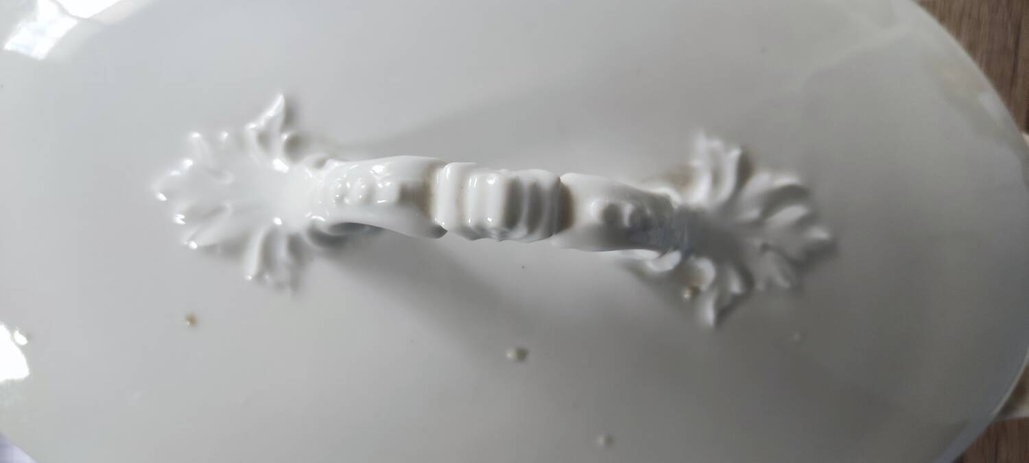 White porcelain soup tureen – Elite – Size L – French elegance