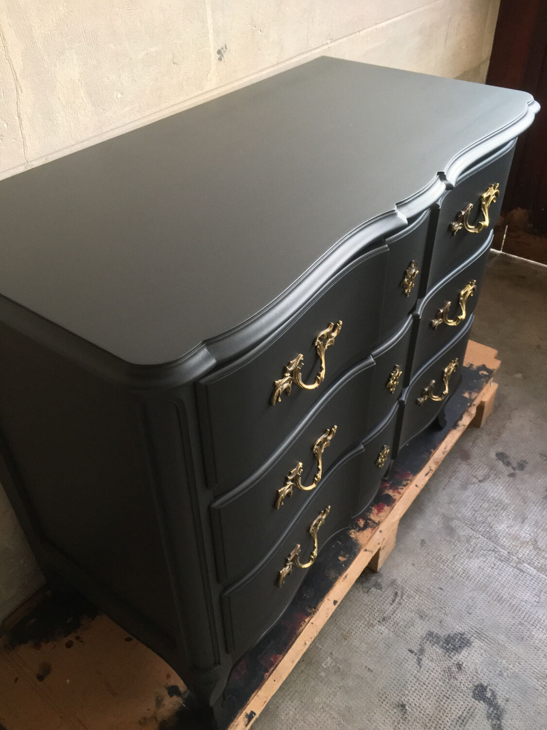 Commode vintage