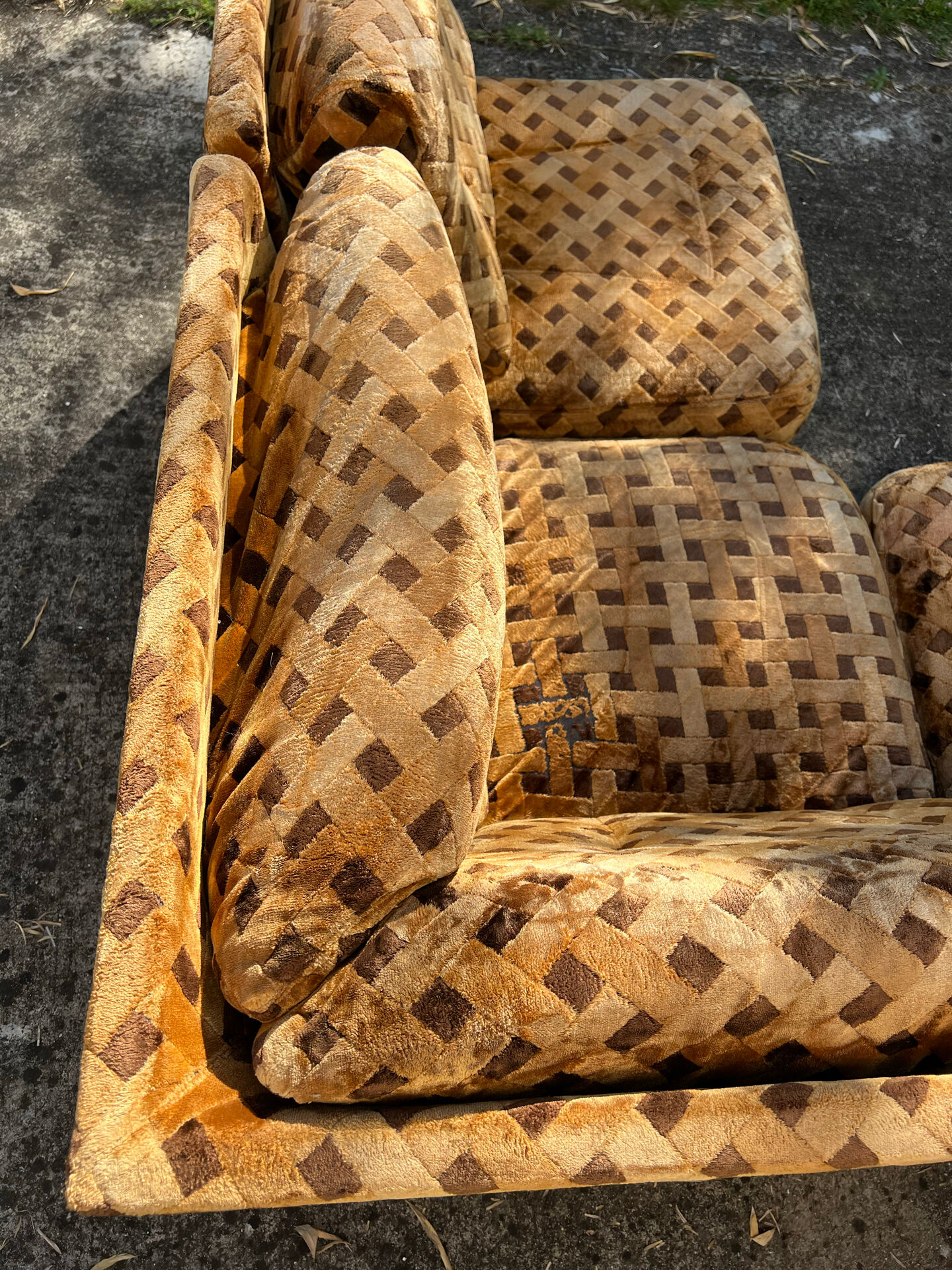 Modular corner sofa from the 70s in the style of Jacques Charpentier.