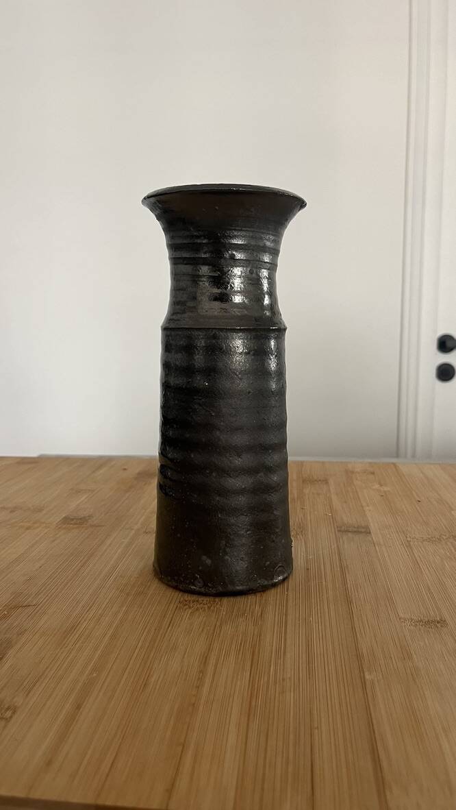Vase en céramique noir signé de Gustave Tiffoche