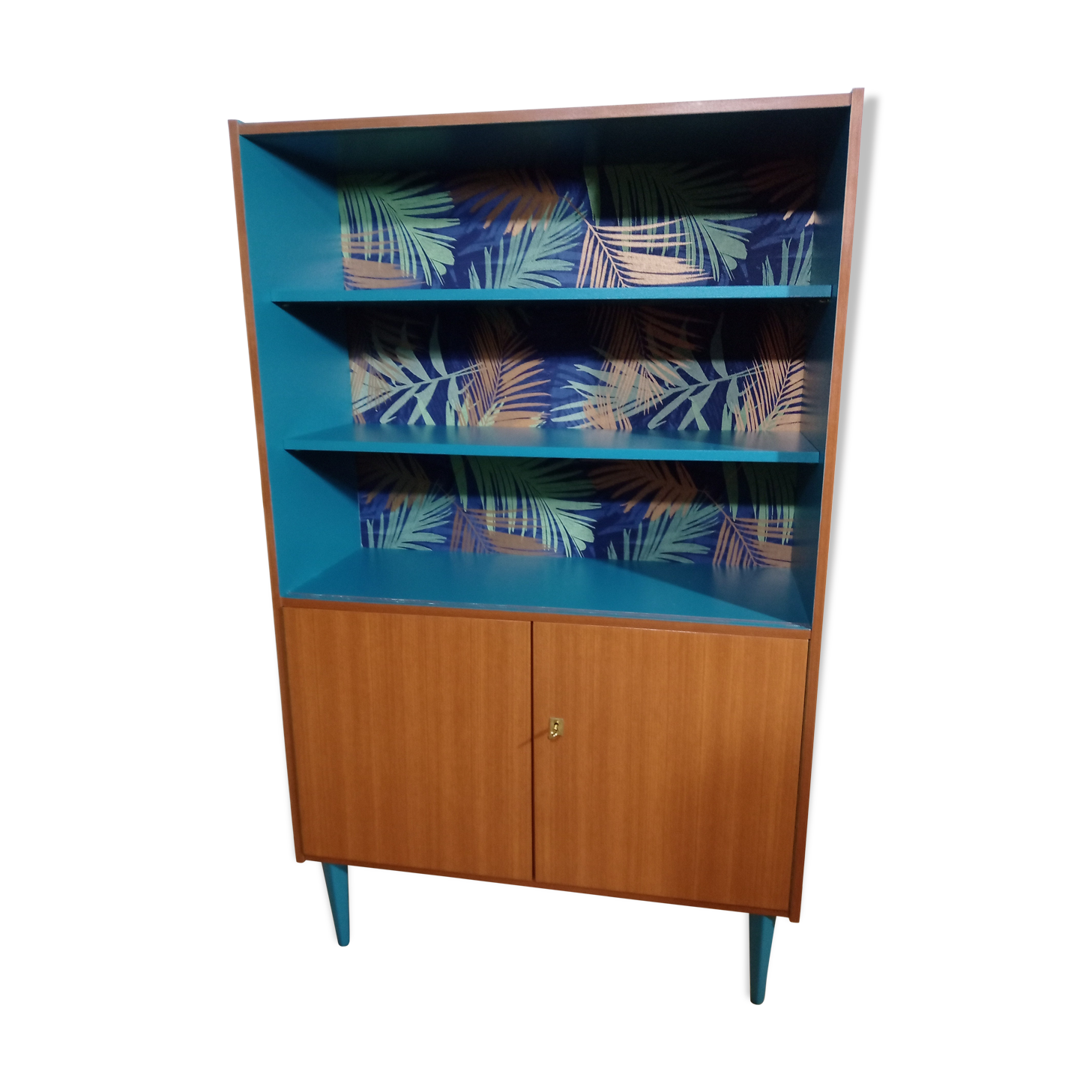 Vintange and tropical library