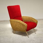 Fauteuil tissu rouge et jaune moutarde style bouclette 1970