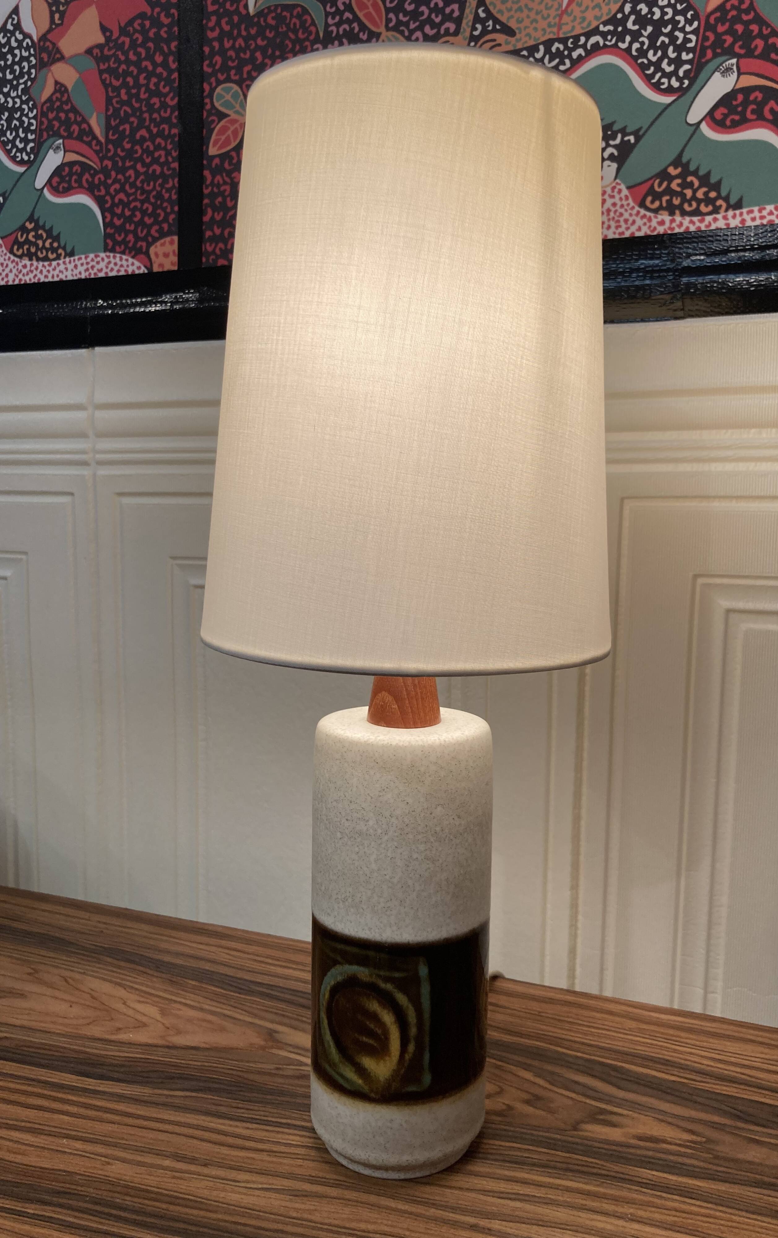 CERAMIC LAMP "1950s SCANDINAVIAN DESIGN".