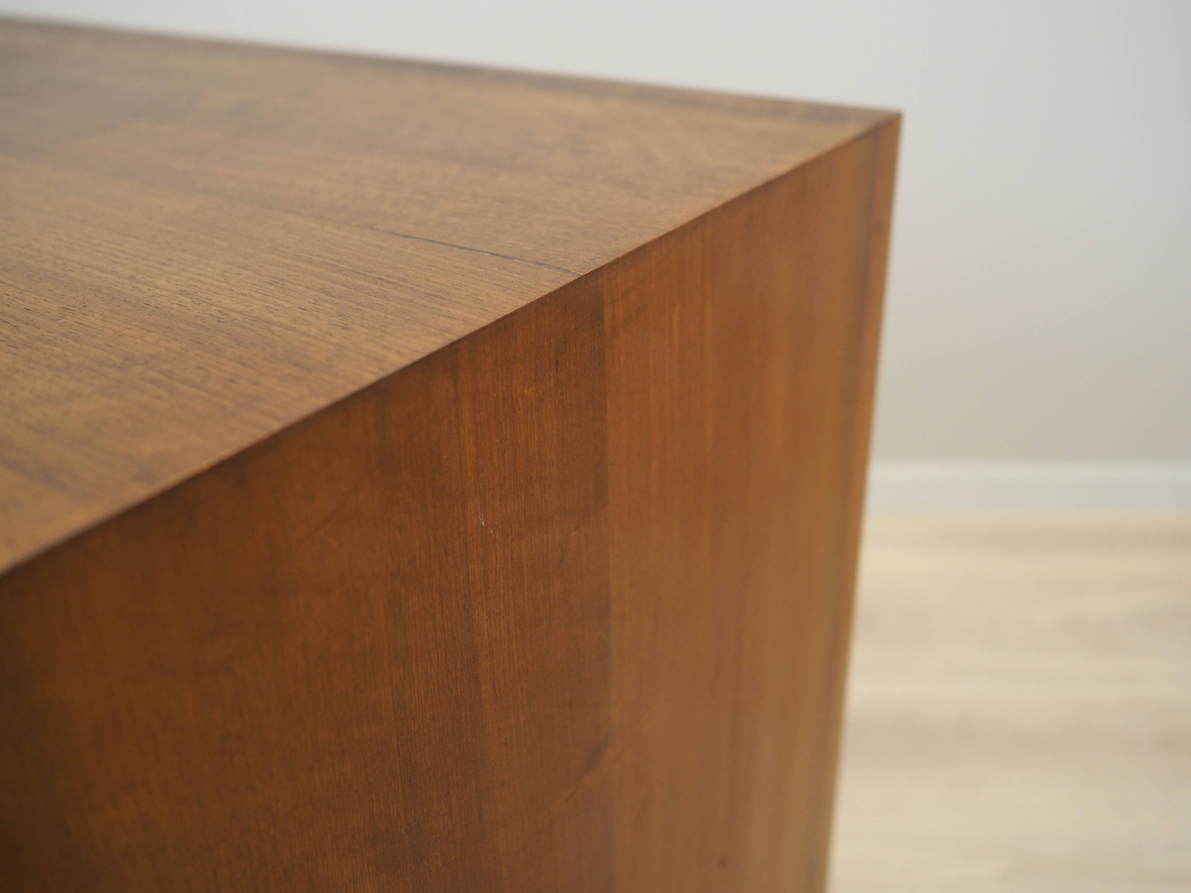 Walnut cabinet, Danish design, 1960s, designer: Børge Mogensen
