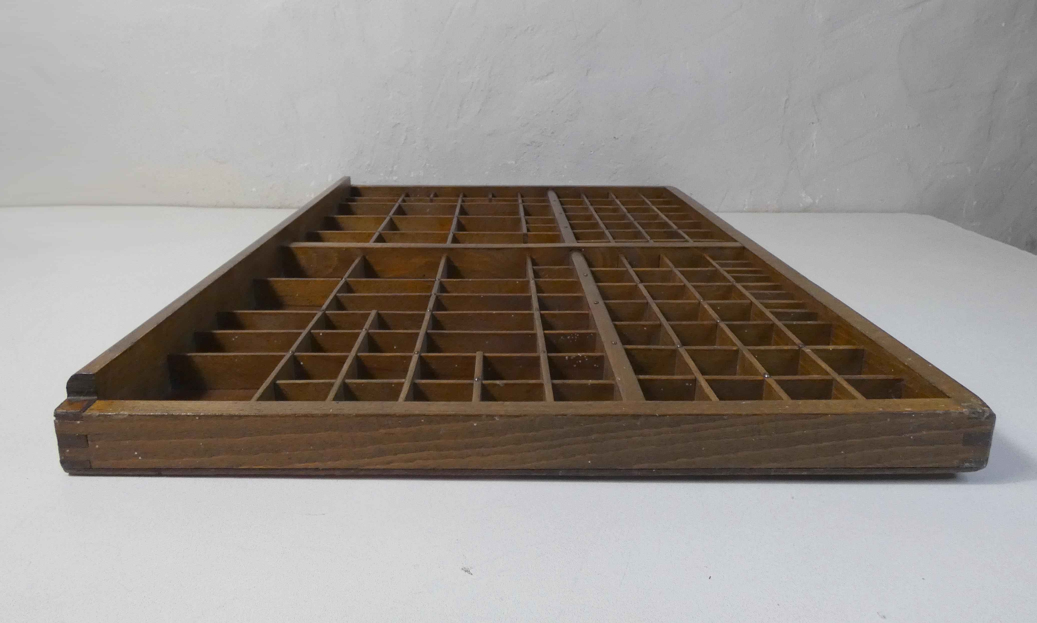 Old printing locker shelf in Trinket