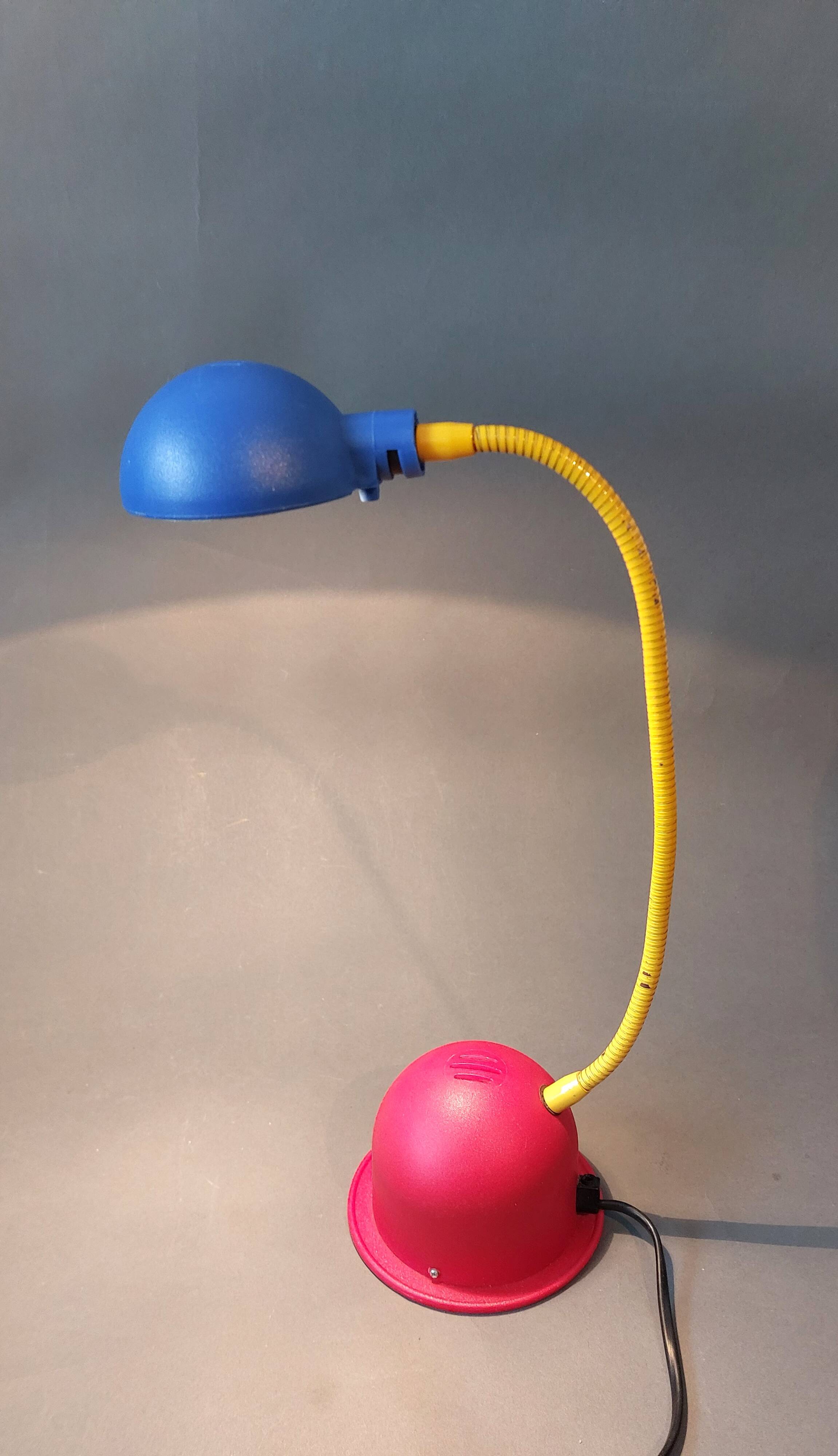 Halogen desk lamp Memphis Stilplast Movement, Italy 1980.