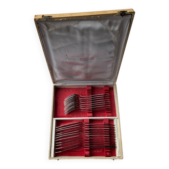 Goldsmith's box of 19 fish cutlery