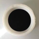 Abat-jour ancien en opaline blanche et pourtour jupé en verre transparent