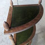 Corner shelf