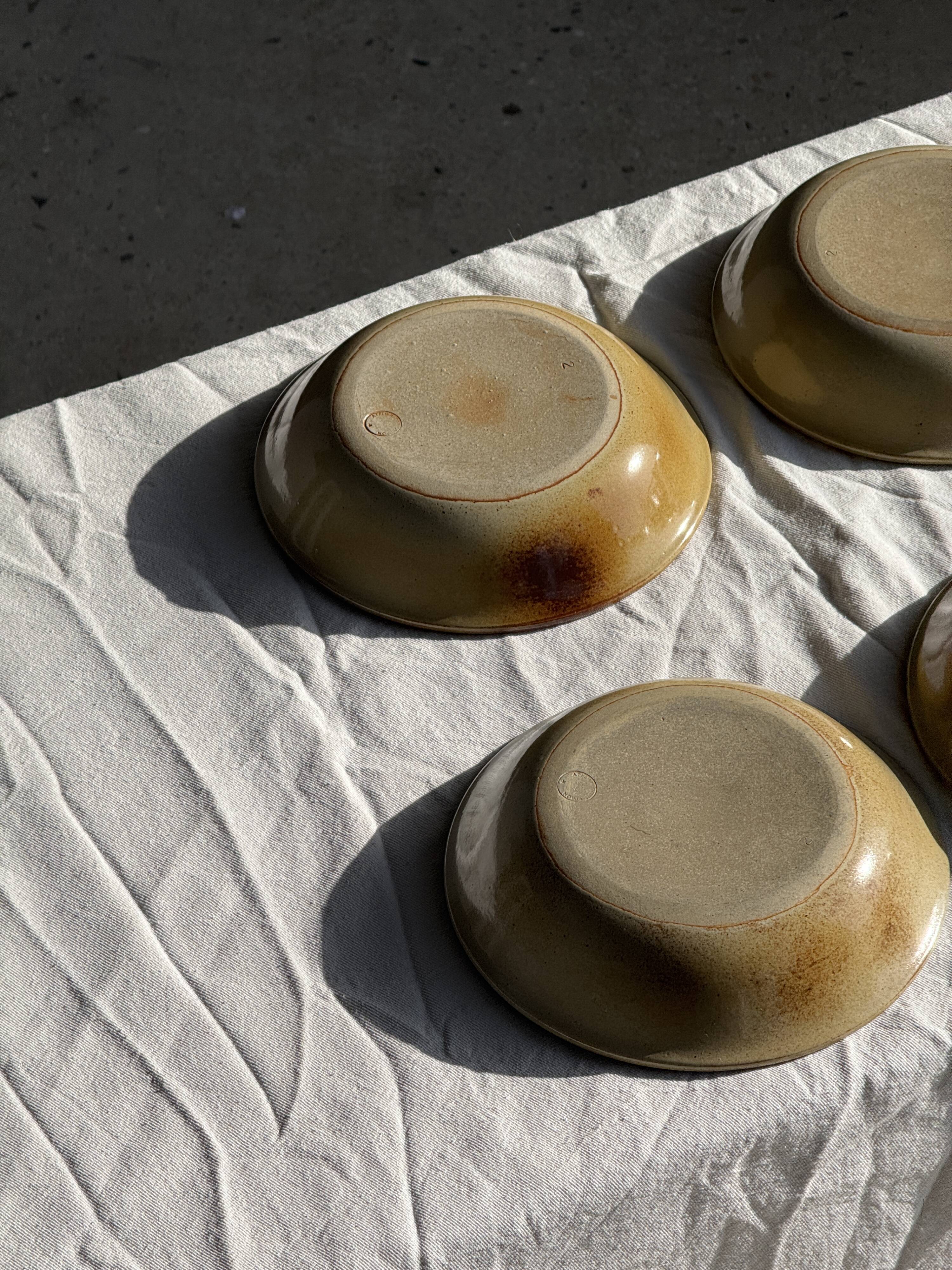 Set of 8 brown-rimmed stoneware deep plates Atelier Saint Simon D19.5