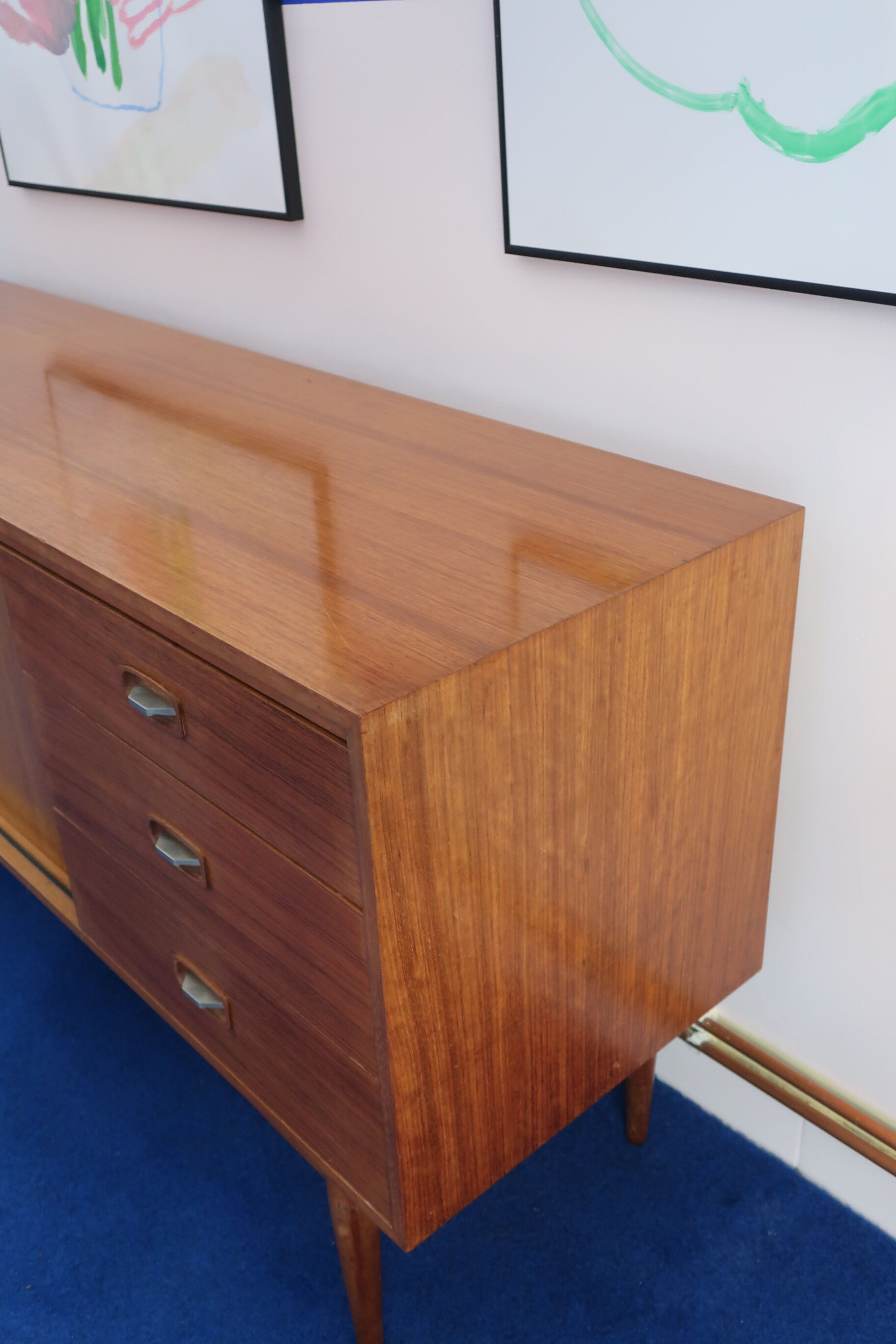 Teak row from the 60s, two sliding doors