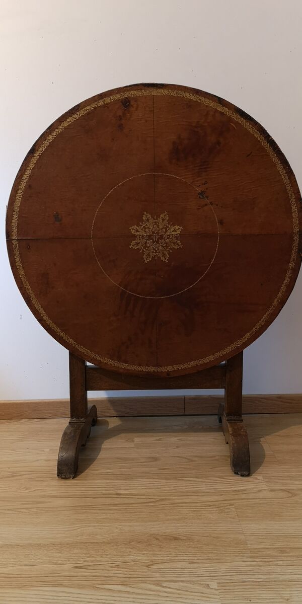 Table de vigneron ronde dessus cuir d'origine incrustation dorée