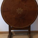 Round winemaker's table on original leather inlay gilded