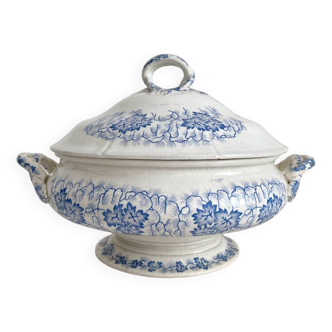 Antique ironstone tureen “Flora Lichen” Creil and Montereau