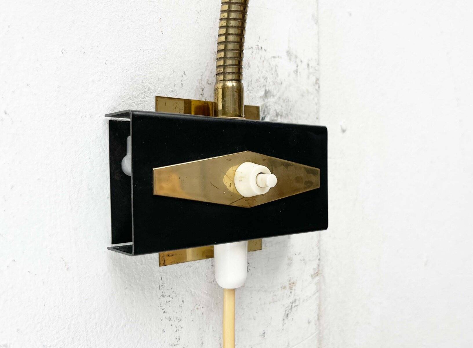 Modern mid-century wall lamp with a swan neck by Aris, Finland, 1950s