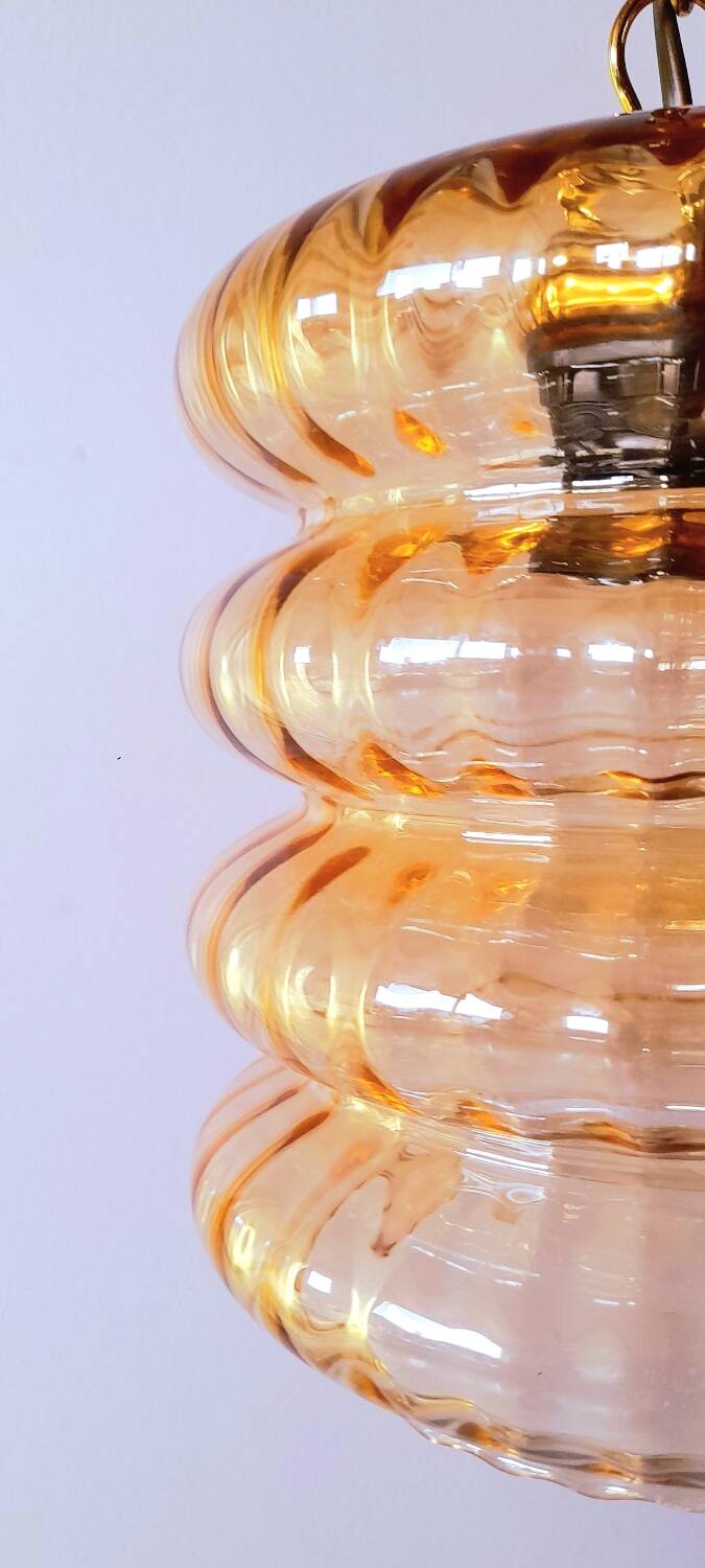 Wavy suspensions 1970