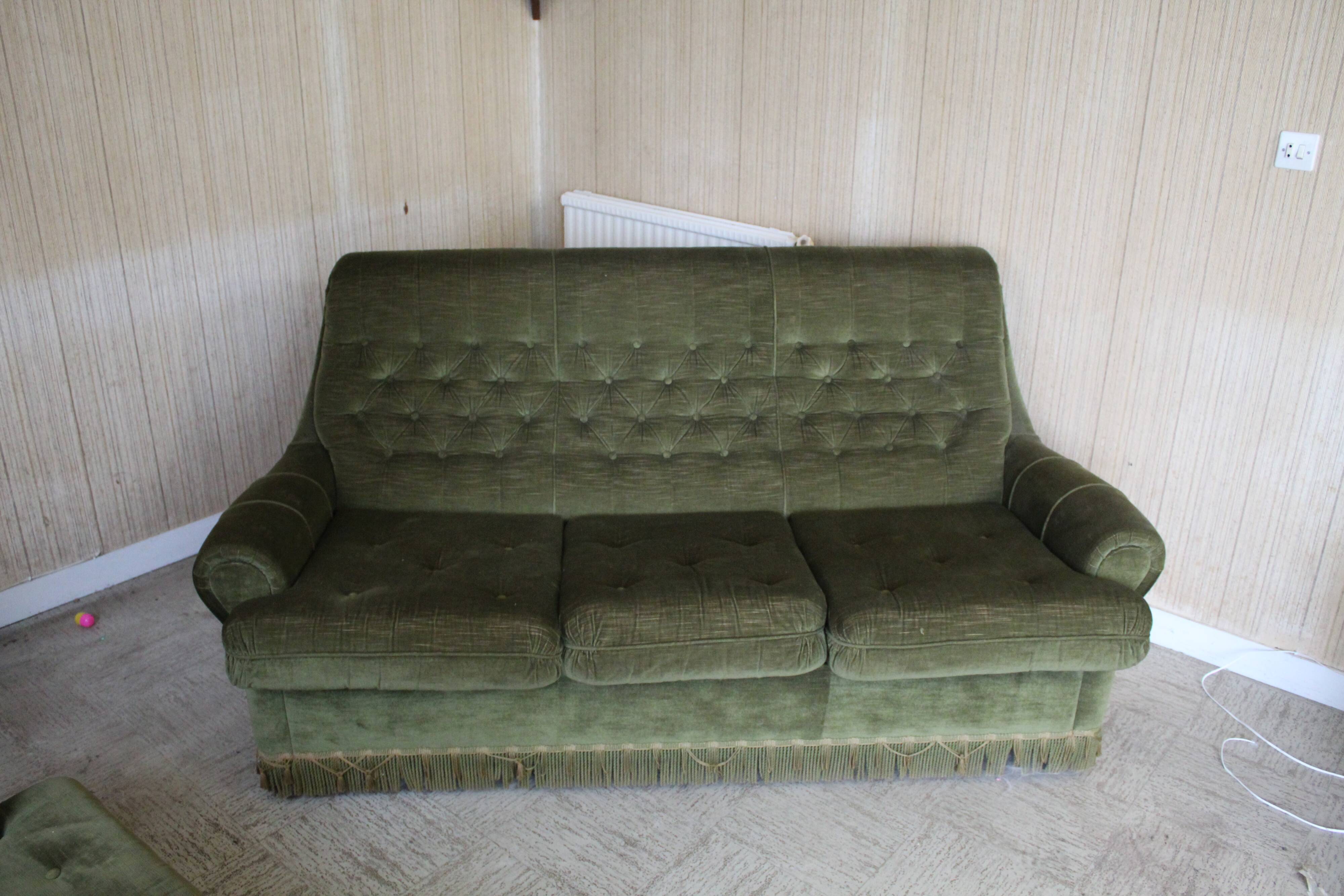 Canapé vintage en velours vert