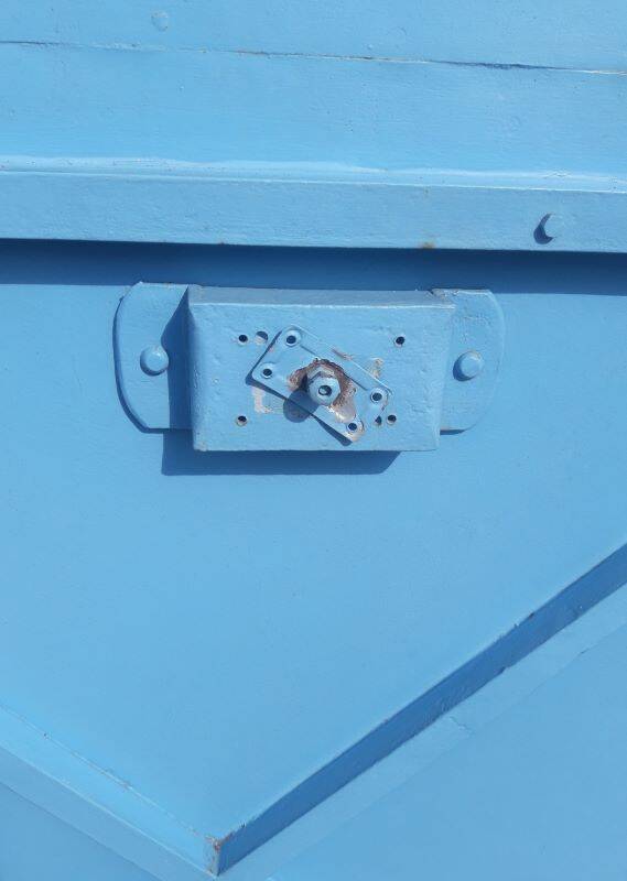 Porte portail H205xL103 ancienne en fer cintrée avec boite aux lettres
