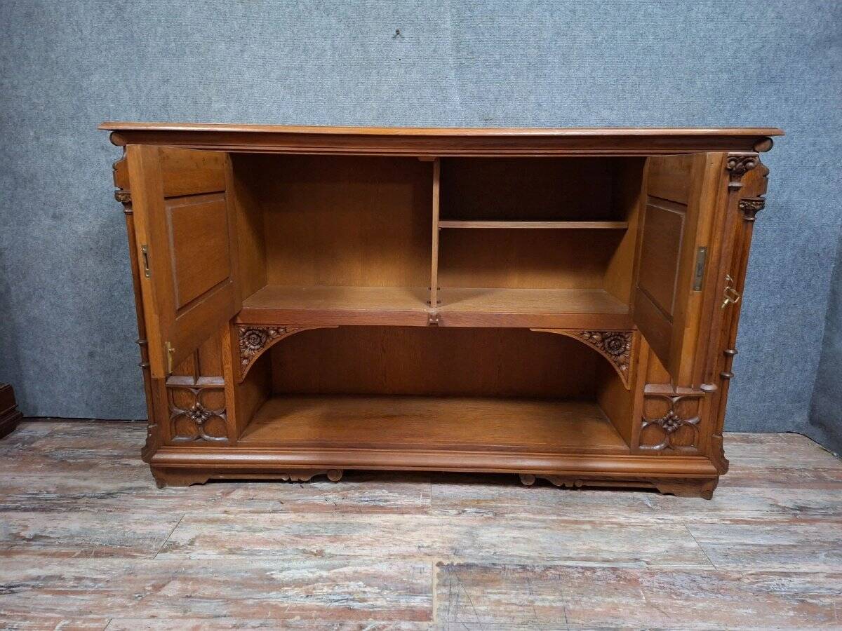 buffet ancien en chêne sculpté – style gothique / néo-gothique / XXeme