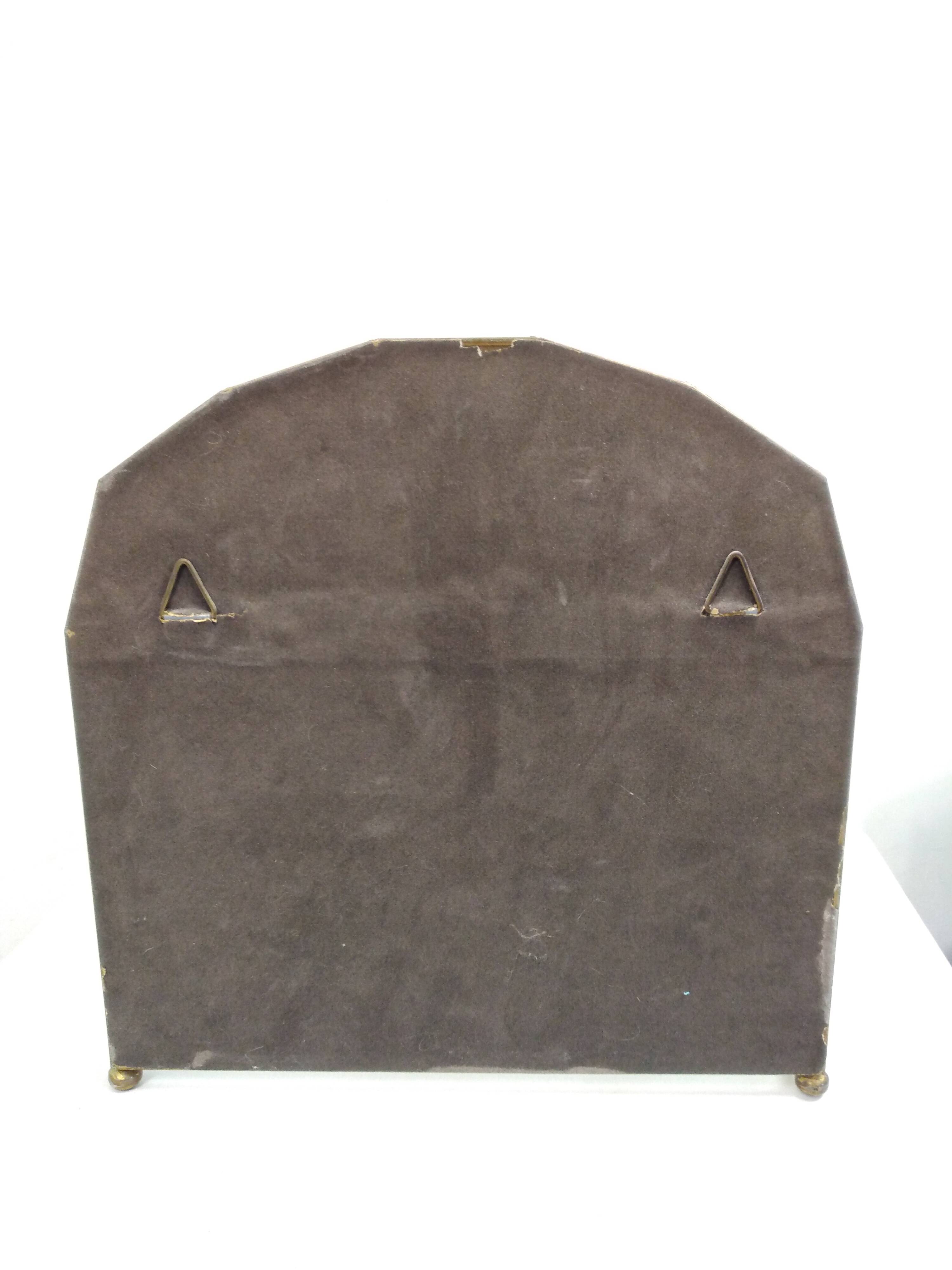 Old table display case