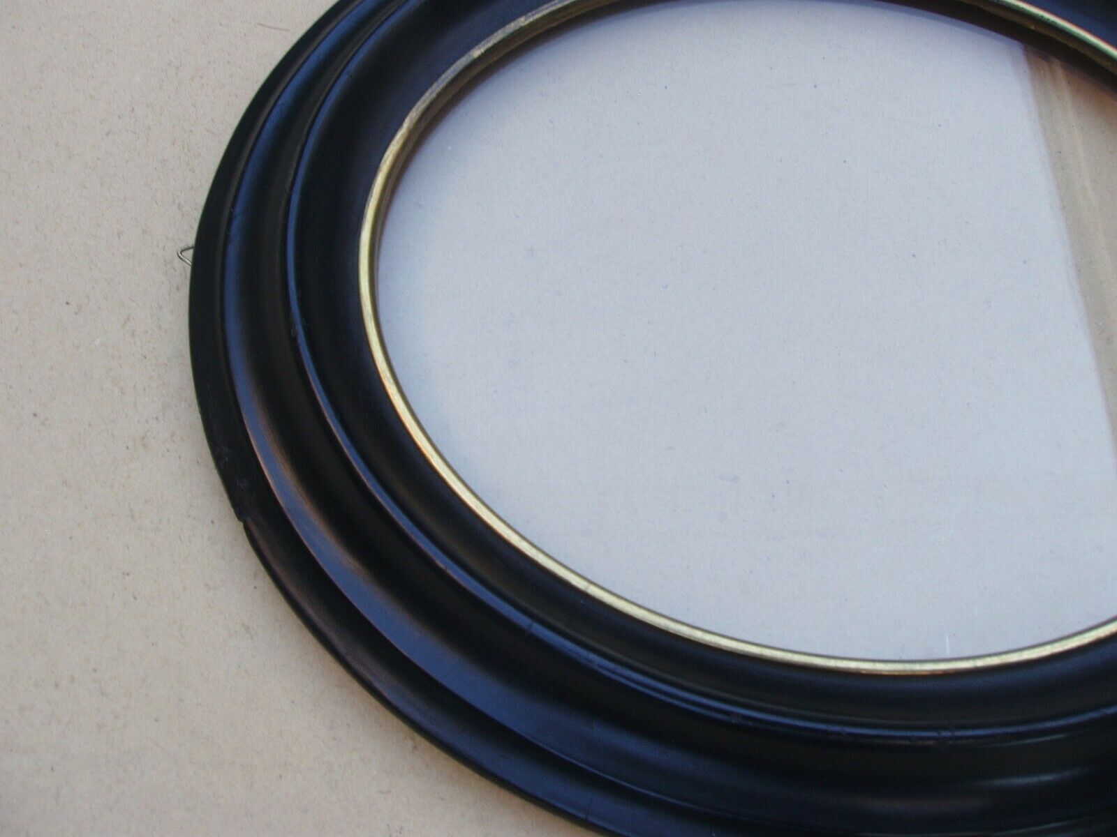 Black laqué oval frame with its blown glass - Napoleon III