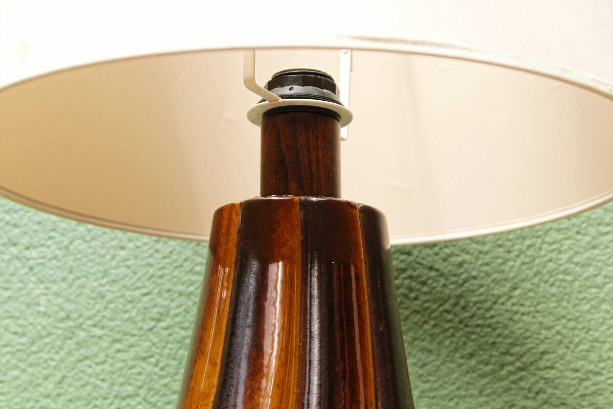 Vintage ceramic lamp, twisted base