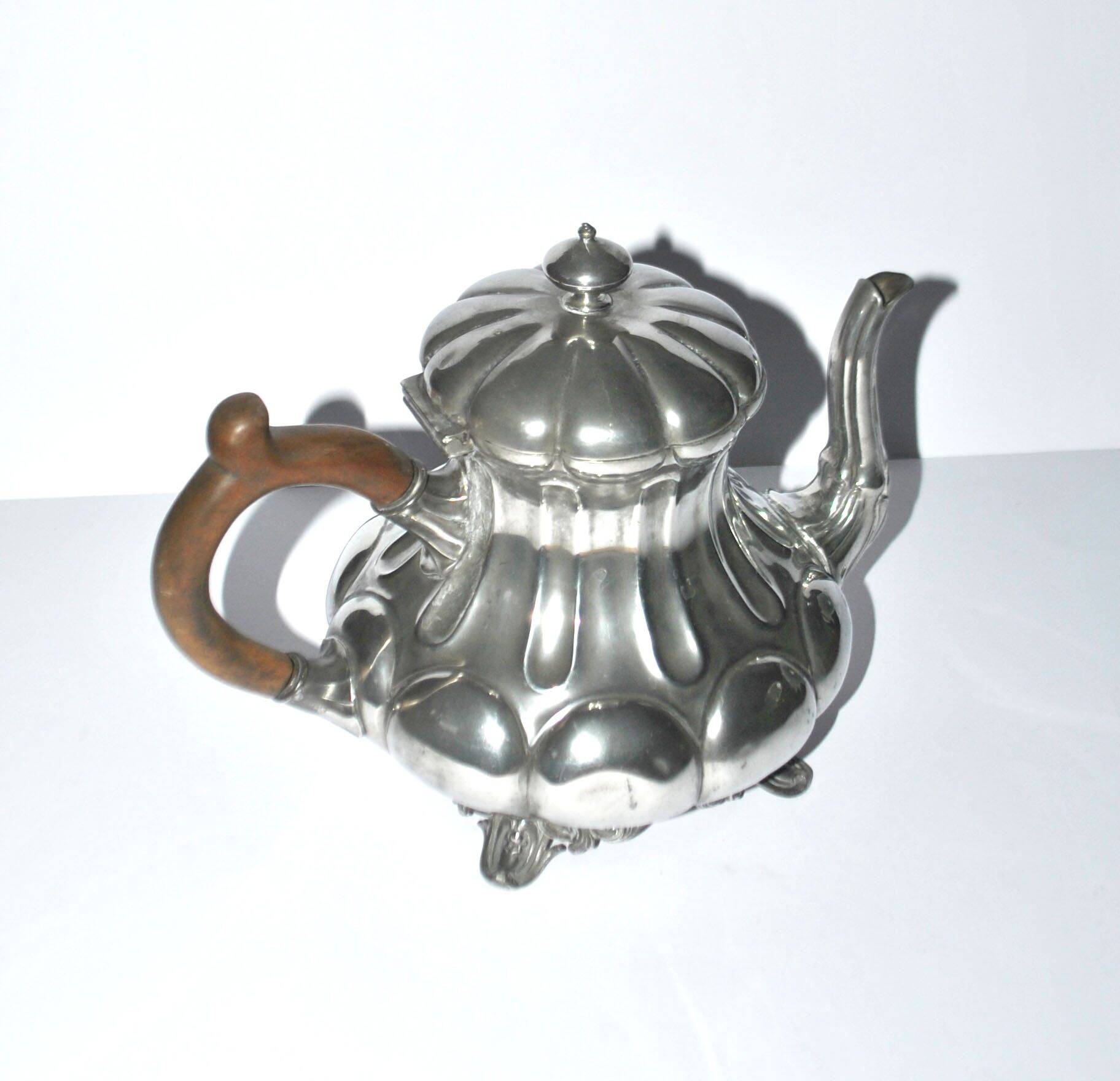 English pewter teapot Sheffield goldsmith Shaw & Fischer 1900