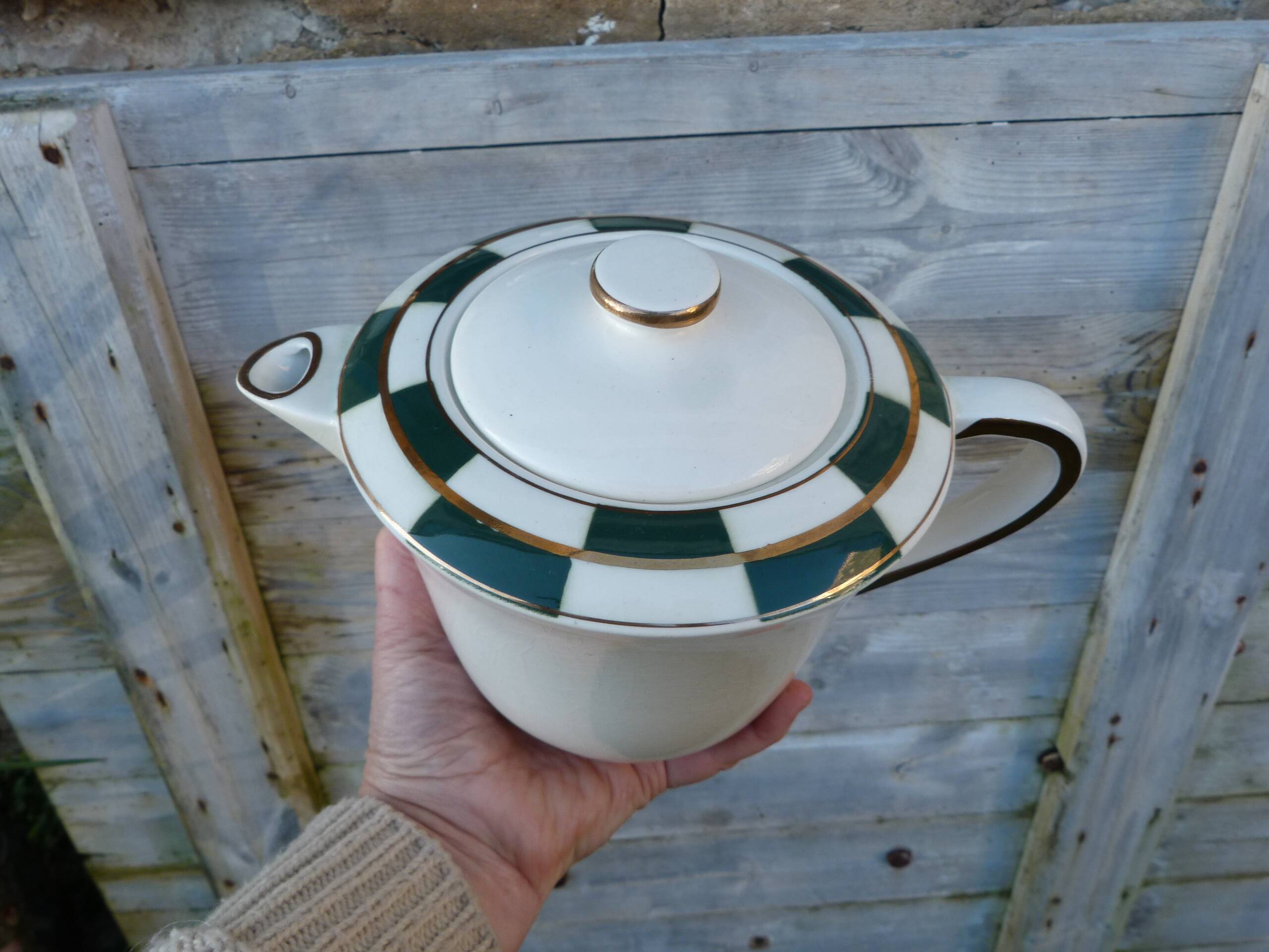 Salins green check porcelain tea set