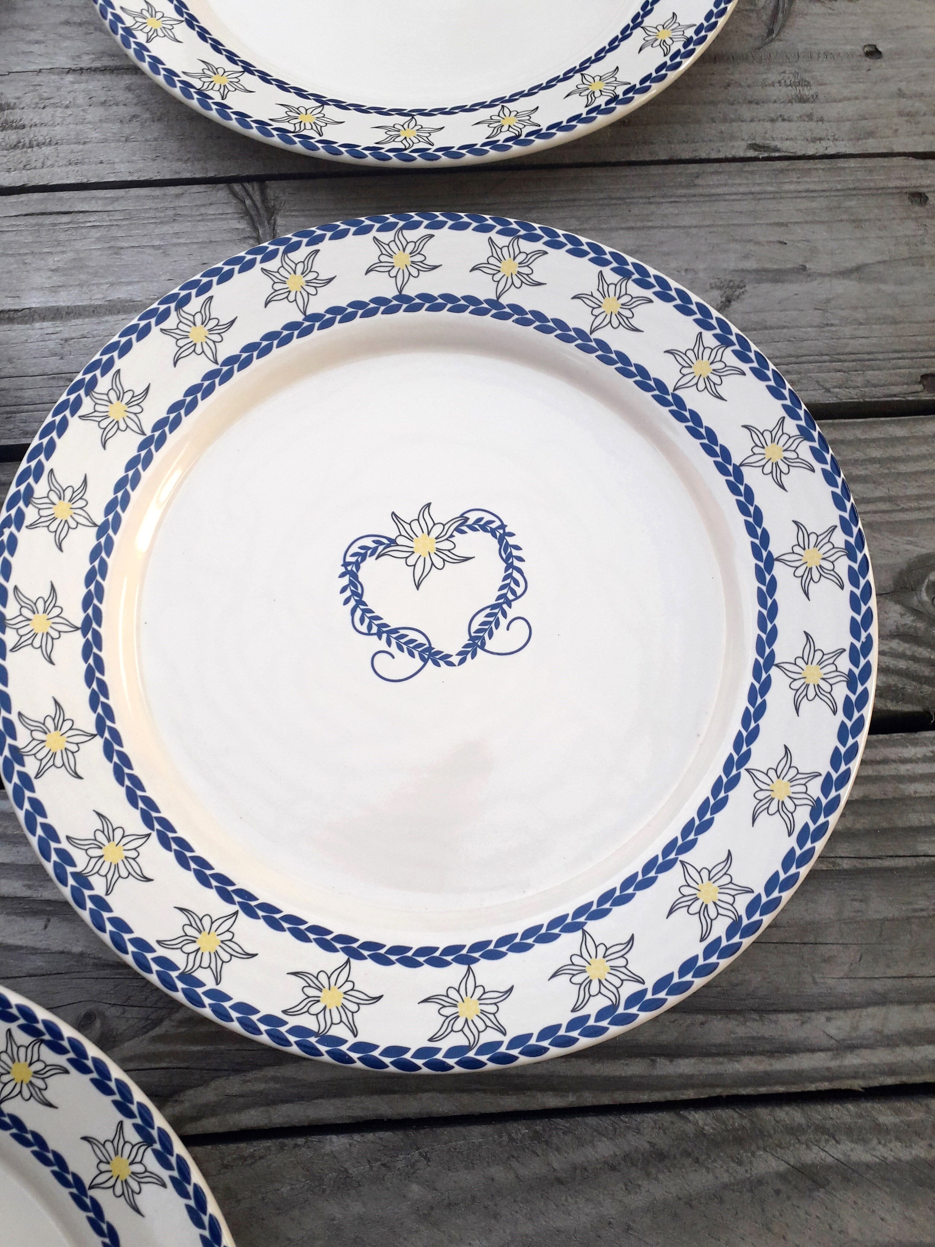 Vintage flat plates - porcelain - 8 pieces - 1970-80