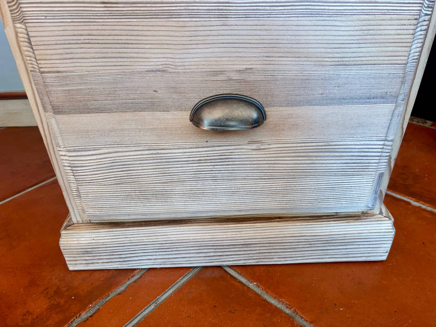 Charmant bureau en pin