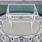 Bout de canapé, Petite Console Art Déco en Métal laqué Blanc, vers 1940