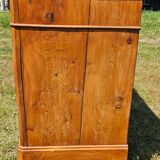 Kitchen cabinet