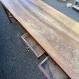 Farm table