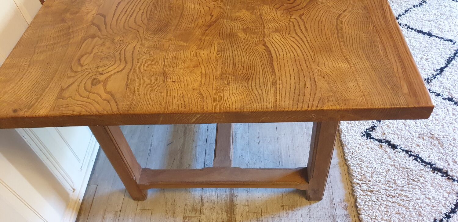 Kitchen table