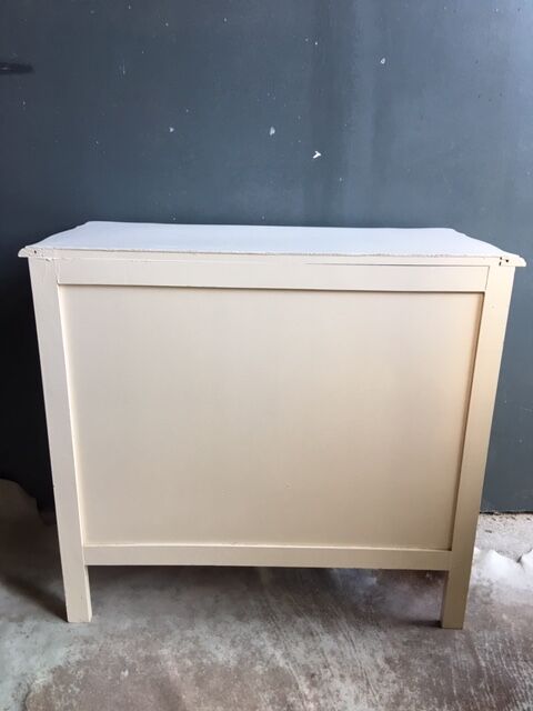 Commode blanche