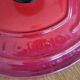 Cocotte Le Creuset . Heart cast iron cherry color.