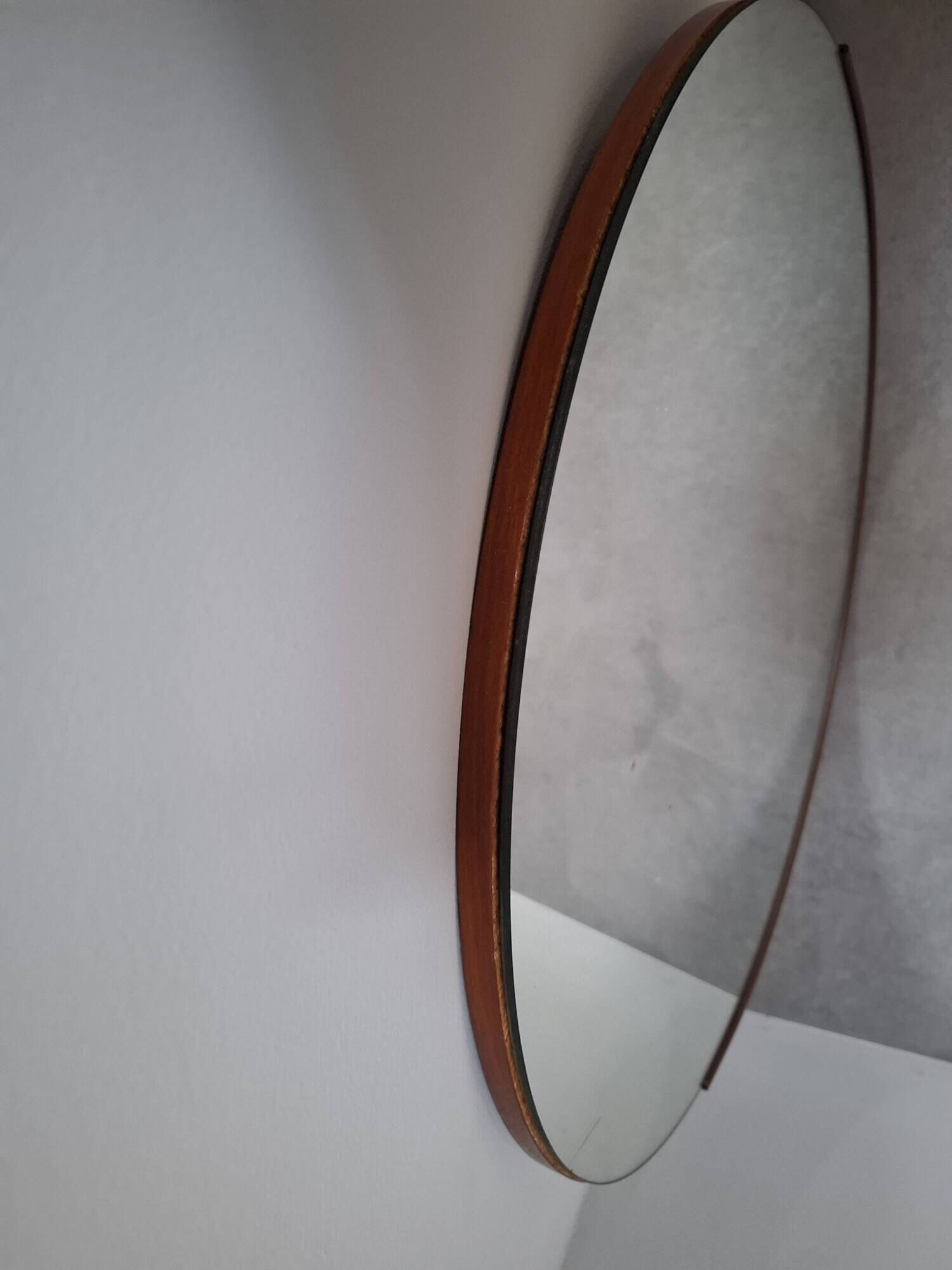 1970s Czechoslovakian Mid-Century Modern Round Wall Mirror