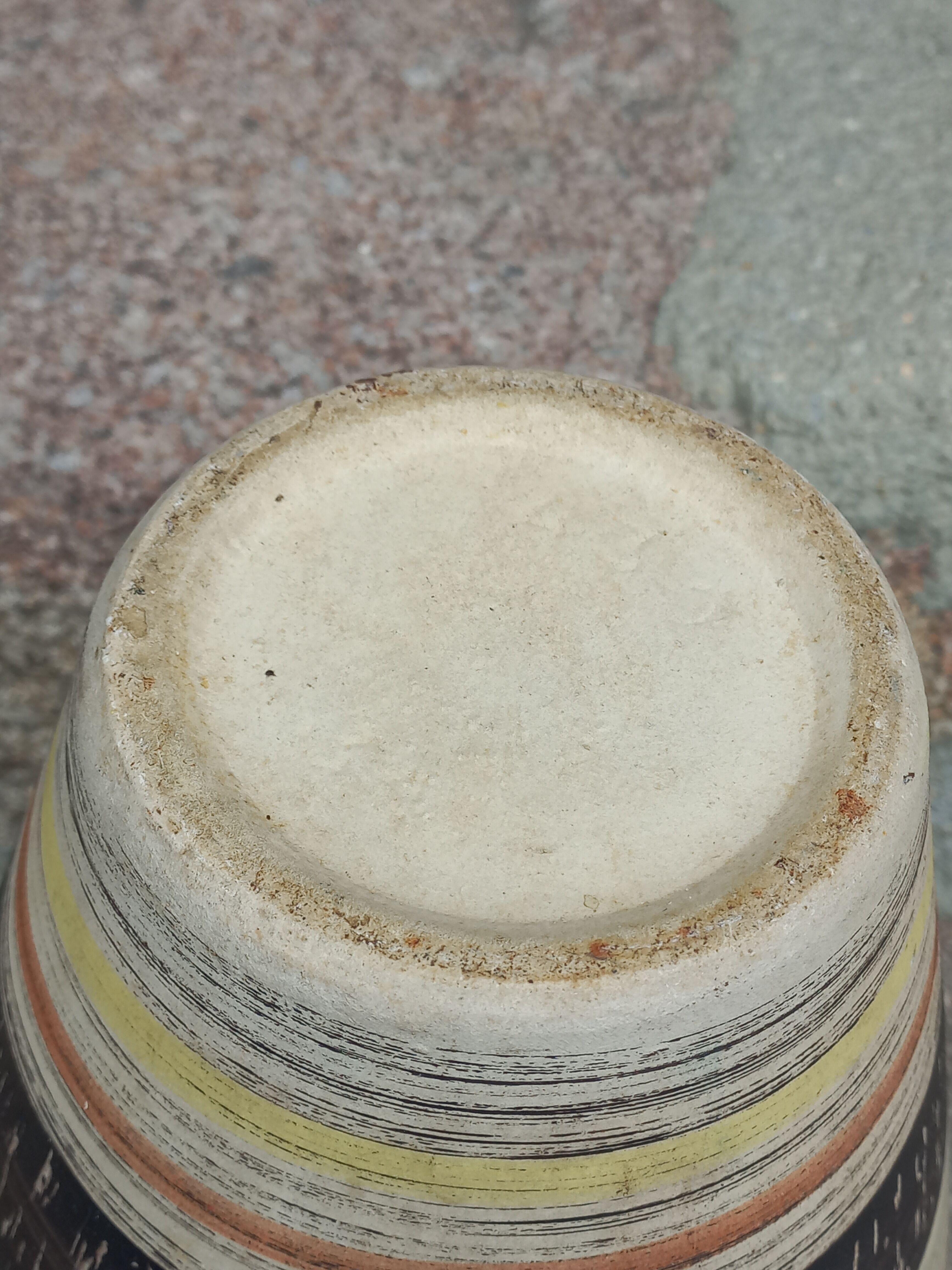 Vase cruche en céramique des années 60 multicolore et sacrifiée