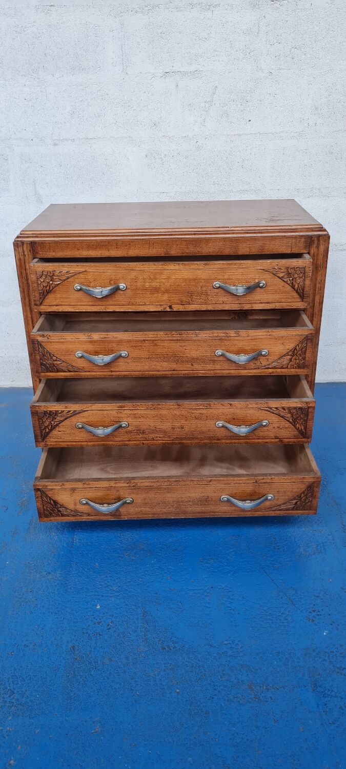 Oak art deco chest of drawers