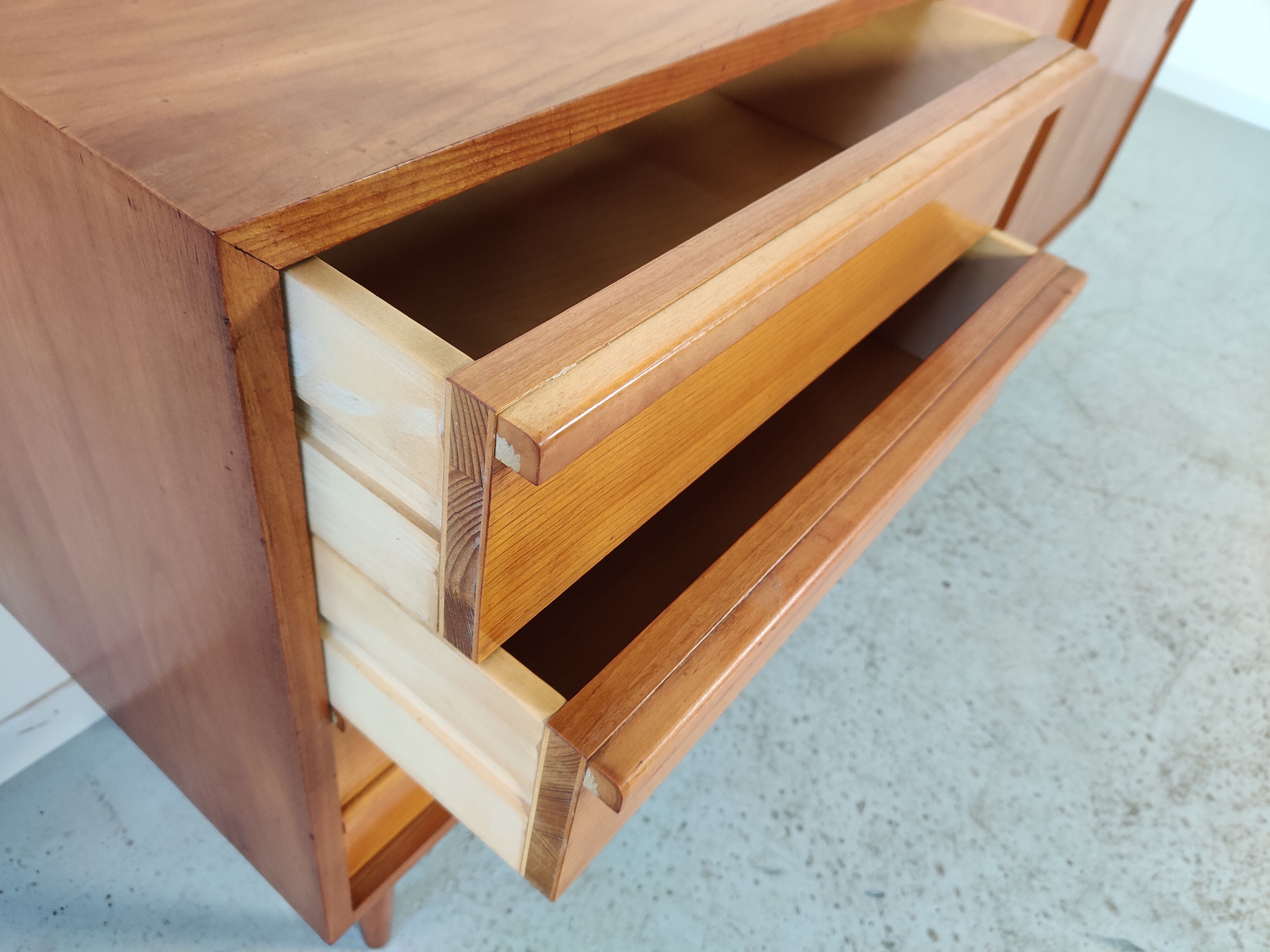 Scandinavian sideboard 60